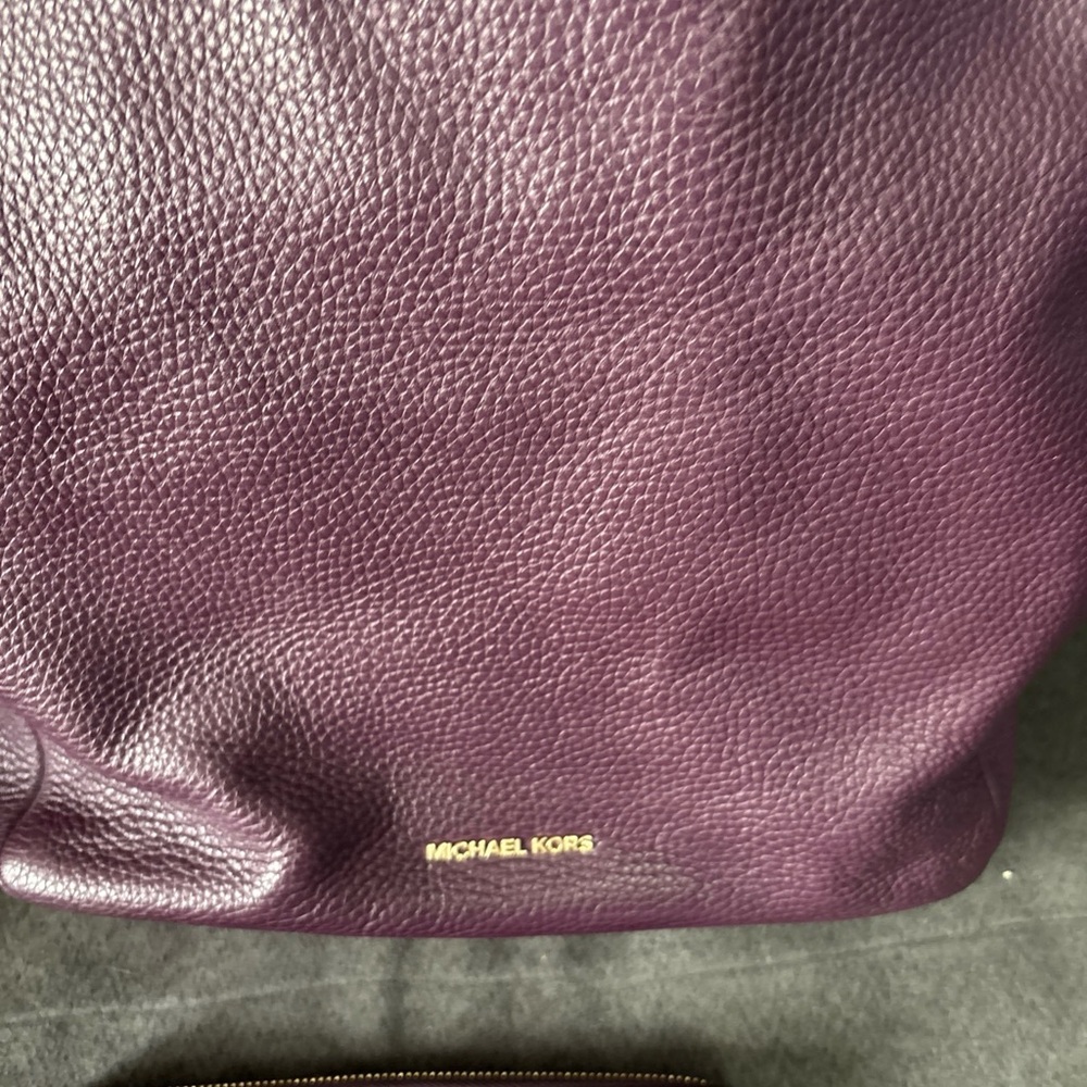 Michael Kors Deep Purple Shoulder Bag matching wallet